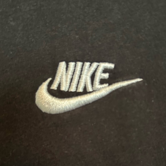 Nike T-Shirt Size Large - Picture 4 of 4